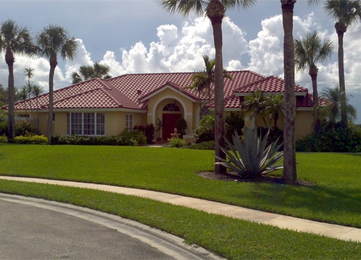roofing contractor who does tile roofs in south florida